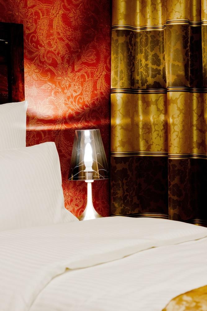 Columbus Hotel 3*