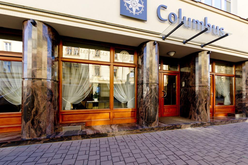 Columbus Hotel 3*
